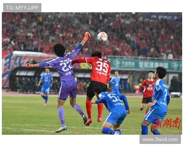 湘超联赛精彩对决引爆激情 球迷热议本赛季最具看点赛事 湘超联赛精彩对决引爆激情 球迷热议本赛季最具看点赛事