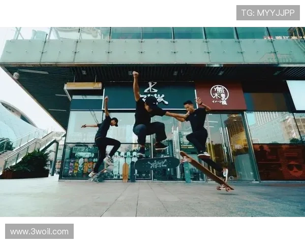 南京滑板队战术解析:聚焦滑板运动的策略与技巧探讨 南京滑板队战术解析:聚焦滑板运动的策略与技巧探讨