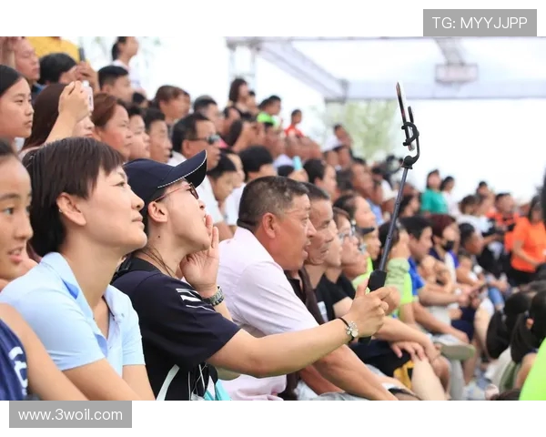 深圳街舞队在极限运动会中的团队协作表现精彩点评与分析 深圳街舞队在极限运动会中的团队协作表现精彩点评与分析