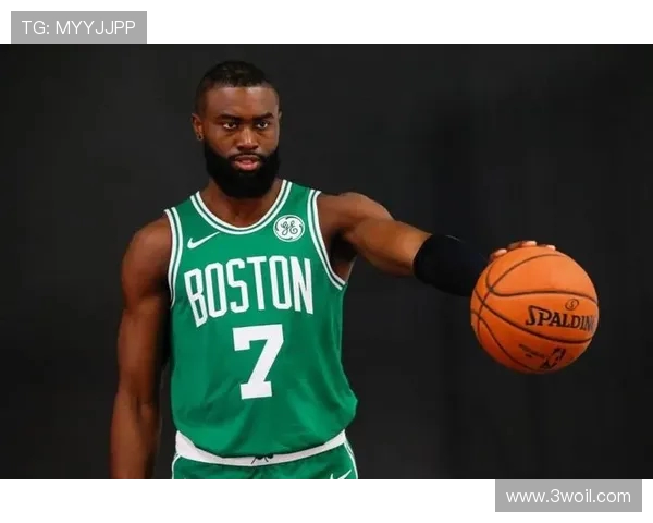 杰伦布朗在NBA赛季中的卓越表现与未来发展潜力分析
